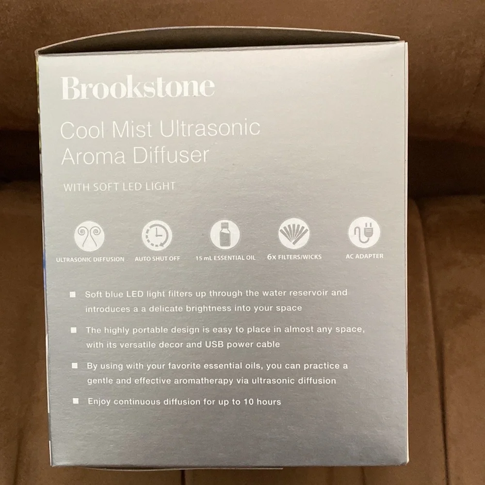 Brookstone Cool Mist Ultrasonic Aroma Diffuser